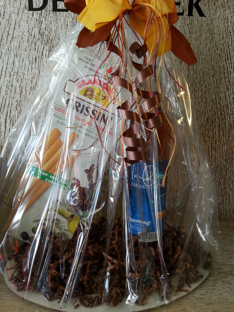 Geschenkkorb im Laden in Berlinghausen